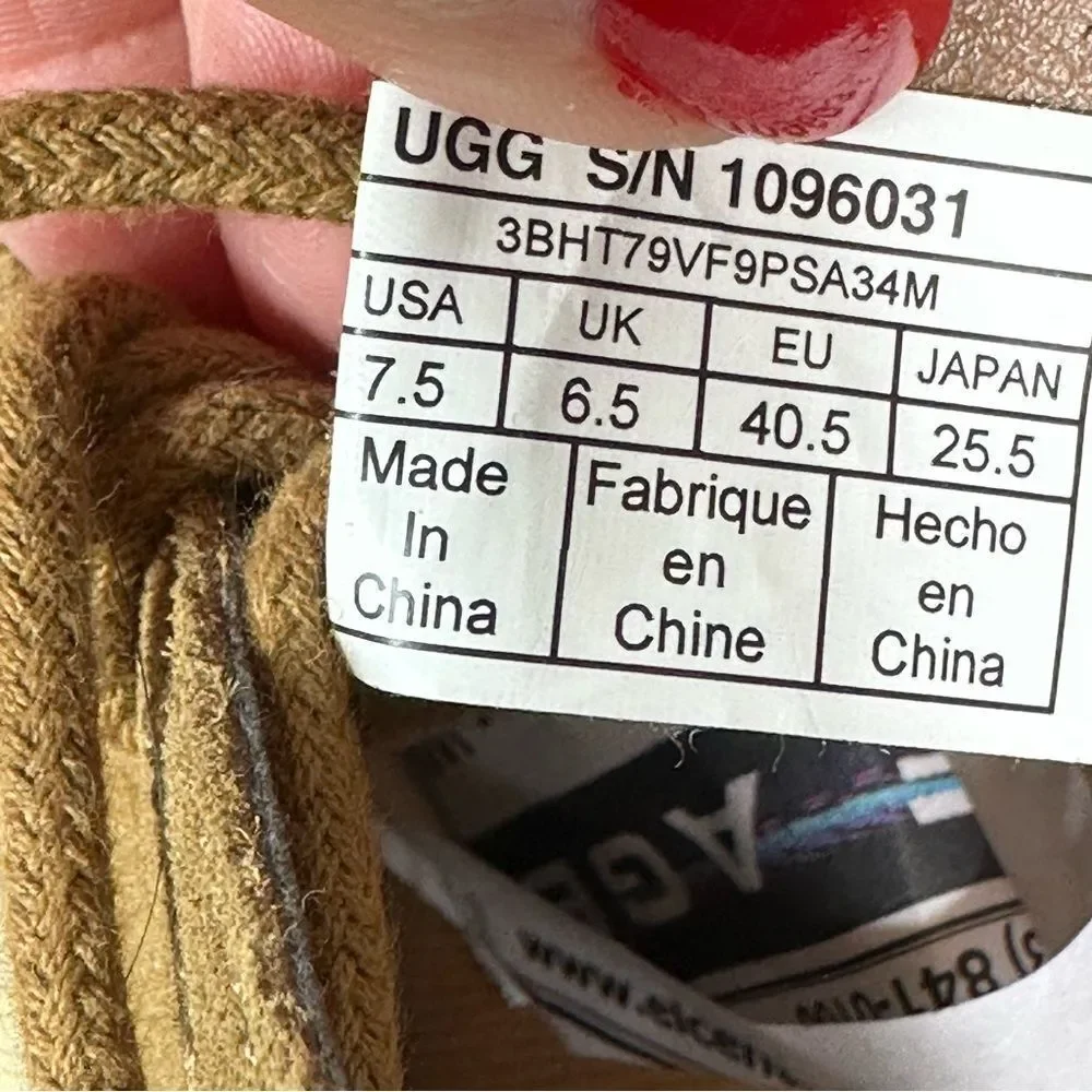 UGG Men's Brown Suede Chukka Boots